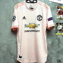Load image into Gallery viewer, 2018-19 Manchester United|Away|Player Edition|#54 Greenwood UCL Full Set|95% New|M|2018-19 Manchester United Away Authentic #54 Greenwood UCL Full Set PSG Font ( M )