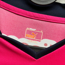 Load image into Gallery viewer, 《 拍賣貨品 》 2016 大阪櫻花|主場長袖|#6 山口螢|90% New|JP M