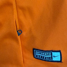 將圖片載入圖庫檢視器 《 拍賣貨品 》 2016-17 香港|Training Jacket|90 % New |XL
