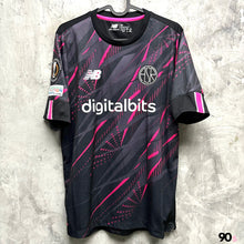 Load image into Gallery viewer, 《 拍賣貨品 》 2022-23 羅馬|第二作客|球員版|#21 戴巴拿|歐霸 Full Set|95% New|M