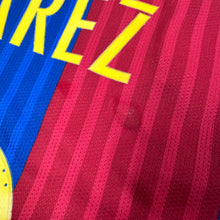 Load image into Gallery viewer, 2016-17 Barcelona | Home | Player Edition | #9 Suarez | Europa League Full Set & 2015 World Champion badge | 90% New | L | 2020-21 Barcelona Home Vaporknit #9 Suarez UCL Set + 2015 World Champion badge ( L )