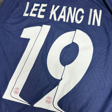 Load image into Gallery viewer, 《 拍賣貨品 》 2023-24 巴黎聖日耳門|主場|球員版|#19 李康仁|歐聯 Full Set|BNWT|L