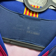 Load image into Gallery viewer, 《 拍賣貨品 》 2018-19 巴塞隆拿|x Nike 20週年紀念|#10 美斯|90% New ( M )