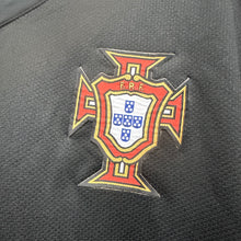 Load image into Gallery viewer, 《 拍賣貨品 》2006-07 葡萄牙|作客|90% New|L|2006-07 Portugal Away ( L )