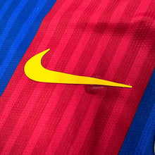 Load image into Gallery viewer, 2016-17 Barcelona | Home | Player Edition | #9 Suarez | Europa League Full Set & 2015 World Champion badge | 90% New | L | 2020-21 Barcelona Home Vaporknit #9 Suarez UCL Set + 2015 World Champion badge ( L )