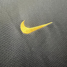 Load image into Gallery viewer, 《 拍賣貨品 》2006-07 葡萄牙|作客|90% New|L|2006-07 Portugal Away ( L )