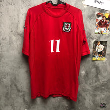Load image into Gallery viewer, 2004-06 Wales Home #11 Giggs (L)