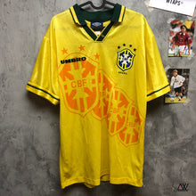Load image into Gallery viewer, 1994-95 Brazil|Home|85% New|G|1994-95 Brazil Home (G)