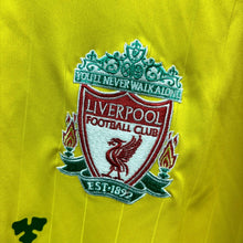 Load image into Gallery viewer, 2006-07 利物浦｜作客長袖｜#8 謝拉特｜ 歐聯 Full Set ｜85% New｜ XL ｜2006-07 Liverpool Away L/S  #8 Gerrard UCL Version  ( XL )
