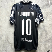 Load image into Gallery viewer, 2021-22 里昂｜第二作客｜#10 柏基達｜歐霸 Full Set｜BNWT｜M｜2021-22 Lyon Third #10 L.Paqueta Europa Version ( M )
