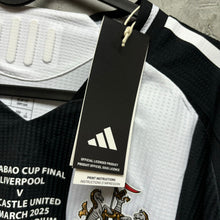 Load image into Gallery viewer, 2024-25 紐卡素｜主場｜球員版｜#14 伊薩｜聯賽杯決賽Full Set｜BNWT｜L｜2024-25 Newcastle Home #14 Isak Carabao Cup Final Version authentic ( L )
