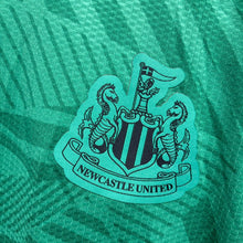 將圖片載入圖庫檢視器 《 拍賣貨品 》 2023-24 紐卡素｜作客｜球員版｜BNWT｜L｜2023-24 Newcastle Away Authentic ( L )
