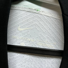 Load image into Gallery viewer, 2023-24 利物浦｜作客｜球員版｜#8 蘇保斯禮｜英超 Full Set｜90% New｜L｜2023-24 Liverpool Away #8 Szoboszlai EPL Version Authentic ( L )
