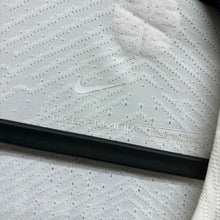 將圖片載入圖庫檢視器 2022-23 葡萄牙｜作客｜球員版｜#7 C朗拿度｜95% New｜XL｜2022-23 Portugal Away #7 Ronaldo authentic ( XL )
