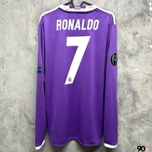 Load image into Gallery viewer, 2016-17 皇家馬德里｜作客長袖｜#7 C朗拿度｜歐聯决賽 Full Set｜BNWT｜M｜2016-17 Real Madrid Away L/S #7 Ronaldo UCL Final Version ( M )
