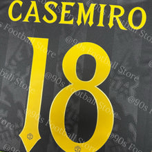 將圖片載入圖庫檢視器 《Official Printing &amp; Patches》 2025-26 曼聯｜第二作客印字｜2025-26 Manchester United Third Official Nameset
