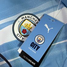 將圖片載入圖庫檢視器 2025-26 曼城｜主場｜ 球員版 Box Set｜BNWT｜2025-26 Manchester City Home Authentic Boxset  ( Multiple Sizes )
