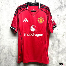 將圖片載入圖庫檢視器 2025-26 曼聯｜主場｜#6 布朗｜親筆簽名｜BNWT｜Asia XL｜2025-26 Manchester United Home #6 Brown with signature ( Asia XL )
