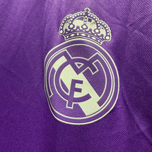 將圖片載入圖庫檢視器 2016-17 皇家馬德里｜作客｜更衣室球員版｜#7 C朗拿度｜西甲 Full Set｜95% New｜Size 8｜2016-17 Real Madrid Away #7 Ronaldo La Liga Version Player Issue  ( Size 8 )
