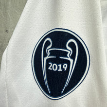 Load image into Gallery viewer, 2019-20 利物浦｜作客｜球員版｜#4 雲迪克｜歐聯 Full set｜90%New｜XL ｜2019-20 Liverpool Away #4 Virgil UCL version Authentic ( XL )
