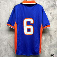 將圖片載入圖庫檢視器 1997-98 荷蘭｜作客｜球員版｜#6｜95% New ｜M｜1997-98 Holland Away Authentic #6 ( M )
