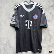 Load image into Gallery viewer, 《 拍賣貨品 》 2024-25 拜仁慕尼黑｜GK｜#1 紐亞｜歐聯 Full set｜BNWT ( M )
