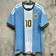 Load image into Gallery viewer, 2026 阿根廷｜美斯告別戰特別版｜球員版｜#10 美斯｜BNWT｜2026 Argentina Messi Farewell #10 Messi Authentic ( Multiple Sizes )
