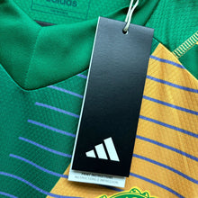 Load image into Gallery viewer, 2024-25 曼聯｜GK｜更衣室球員版｜BNWT｜XL｜2024-25 Manchester United GK Player Issue Authentic ( XL )
