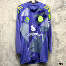 Load image into Gallery viewer, 2024-25 曼聯｜GK｜更衣室球員版｜BNWT｜XL｜2024-25 Manchester United GK Player Issue Authentic ( XL )

