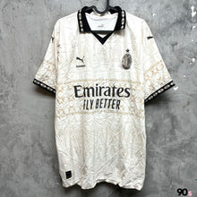 將圖片載入圖庫檢視器 2023-24 AC米蘭｜x Pleasures 第四球衣｜球員版｜#10 里奧｜95% New｜XL｜2023-24 AC Milan x Pleasures Fourth #10 Rafa Leao ( XL )
