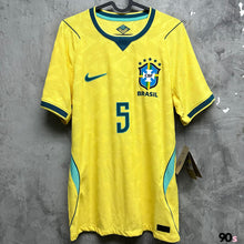 Load image into Gallery viewer, 2026-27 巴西｜主場｜球員版｜BNWT｜2026-27 Brazil Home Authentic World Cup 2026 ( Multiple Sizes )
