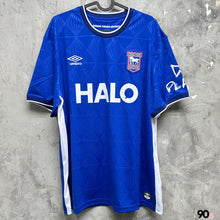 將圖片載入圖庫檢視器 2026-27 葉士域治｜主場｜38 前田大然特別版｜BNWT｜2026-27 Ipswich Home 38 大然 Daizen Special Font ( Multiple Sizes )
