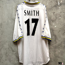 將圖片載入圖庫檢視器 1998-00 列斯聯｜歐洲賽主場｜更衣室球員版｜#17 阿倫史密夫｜90% New｜XL｜1998-00 Leeds United Euro Match Home #17 Smith Player Issue ( XL )
