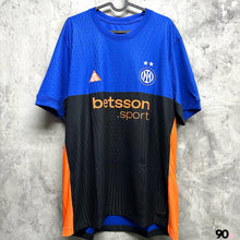 將圖片載入圖庫檢視器 2025-26 國際米蘭｜x ACG 第四球衣｜球員版｜BNWT｜2025-26 Inter x ACG Fourth authentic ( Multiple Sizes )
