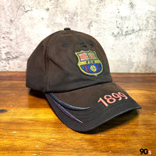 Load image into Gallery viewer, Travis Scott x 巴塞隆拿 Cap帽｜Brand New｜Travis Scott x FC Barcelona 1899 Distressed Hat ( Free Size )
