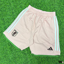 將圖片載入圖庫檢視器 2022 日本｜x Nigo 特別版波褲｜球員版｜BNWT｜2022 Japan x Nigo Special Shorts authentic ( Multiple Sizes )
