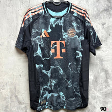 Load image into Gallery viewer, 2024-25 拜仁慕尼黑｜作客｜球員版｜BNWT｜2024-25 Bayern Munich Away Authentic ( Multiple Sizes )
