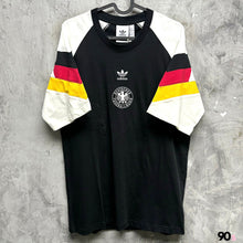 將圖片載入圖庫檢視器 2024-25 德國｜Travel Tee｜BNWT｜ Asia L｜2024-25 Germany Travel Tee ( Asia L )
