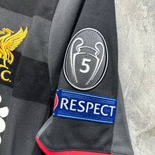 Load image into Gallery viewer, 2014-15 利物浦｜第二作客｜#4 謝拉特｜歐聯 Full Set｜90% New｜S｜2014-15 Liverpool Third #4 Gerrard UCL Version ( S )
