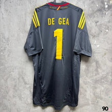 Load image into Gallery viewer, 《 拍賣貨品 》2012-13 西班牙｜GK｜#1 迪基亞｜90% New ( XL )
