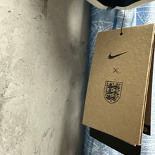 Load image into Gallery viewer, 2026 英格蘭 Energy Jersey｜BNWT｜2026 England Energy Jersey World Cup 2026 ( Multiple Sizes )
