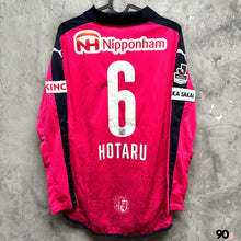 Load image into Gallery viewer, 《 拍賣貨品 》 2016 大阪櫻花｜主場長袖｜#6 山口螢｜90% New｜JP M
