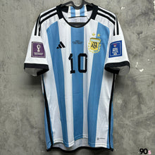 Load image into Gallery viewer, 2022 阿根廷｜2星主場｜2022世界盃决賽｜#10 美斯｜ BNWT｜Asia L｜2022 Argentina Home｜World Cup 2022 Final｜#10 Messi ( Asia L )

