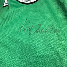 Load image into Gallery viewer, 【 Autograph 】1999-00 利物浦｜作客｜#13 列度｜親筆簽名｜85% New｜34/36｜1999-00 Liverpool Away #13 Riedle with autograph ( 34/36 )
