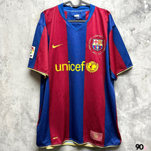 Load image into Gallery viewer, 2007-08 巴塞隆拿｜主場｜#10 朗拿甸奴｜85% New｜XL｜2007-08 Barcelona Home #10 Ronaladinho La Liga （ XL ）
