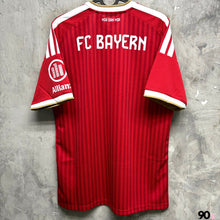 Load image into Gallery viewer, 2026-27 拜仁慕尼黑｜主場｜BNWT｜ 2026-27 Bayern Munich Home ( Multiple Sizes )
