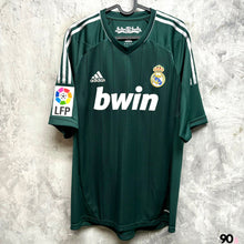 Load image into Gallery viewer, 2012-13 皇家馬德里｜第二作客｜球員版｜#5 干查奧｜西甲 Full Set｜BNWT｜L｜2012-13 Real Madrid Third #5 F.Coentrão La Liga set Authentic ( L )
