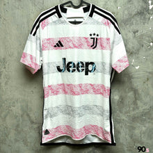 Load image into Gallery viewer, 2023-24 祖雲達斯｜作客｜#5 盧卡迪尼｜友誼賽 Full Set｜更衣室球員版｜90% New｜Size 7｜2023-24 Juventus Away #5 Locatelli Friendly Player Issue ( Size 7 )
