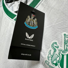 Load image into Gallery viewer, 《 拍賣貨品 》  2022-23 紐卡素｜第二作客｜球員版｜BNWT｜XL｜2022-23 Newcastle Third authentic ( XL )
