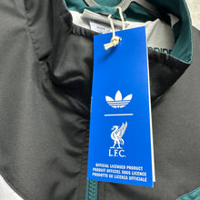 Load image into Gallery viewer, 《原裝復刻》 1995-96 利物浦｜原裝復刻外套｜BNWT｜1995-96 Liverpool x Adidas Official Reissue Jacket ( Multiple Sizes )
